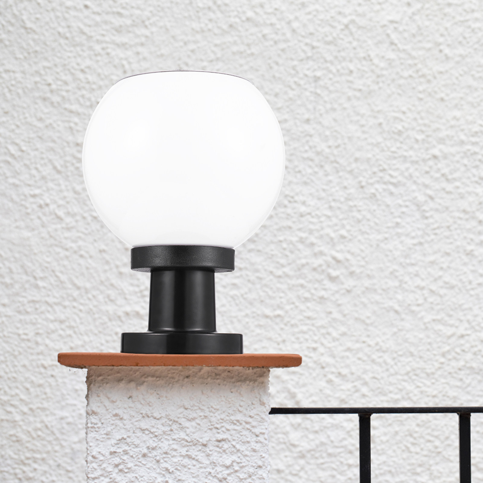 1 Solar Powered Round LED Wall - đánh giá và giá Outdoor Power For Lights